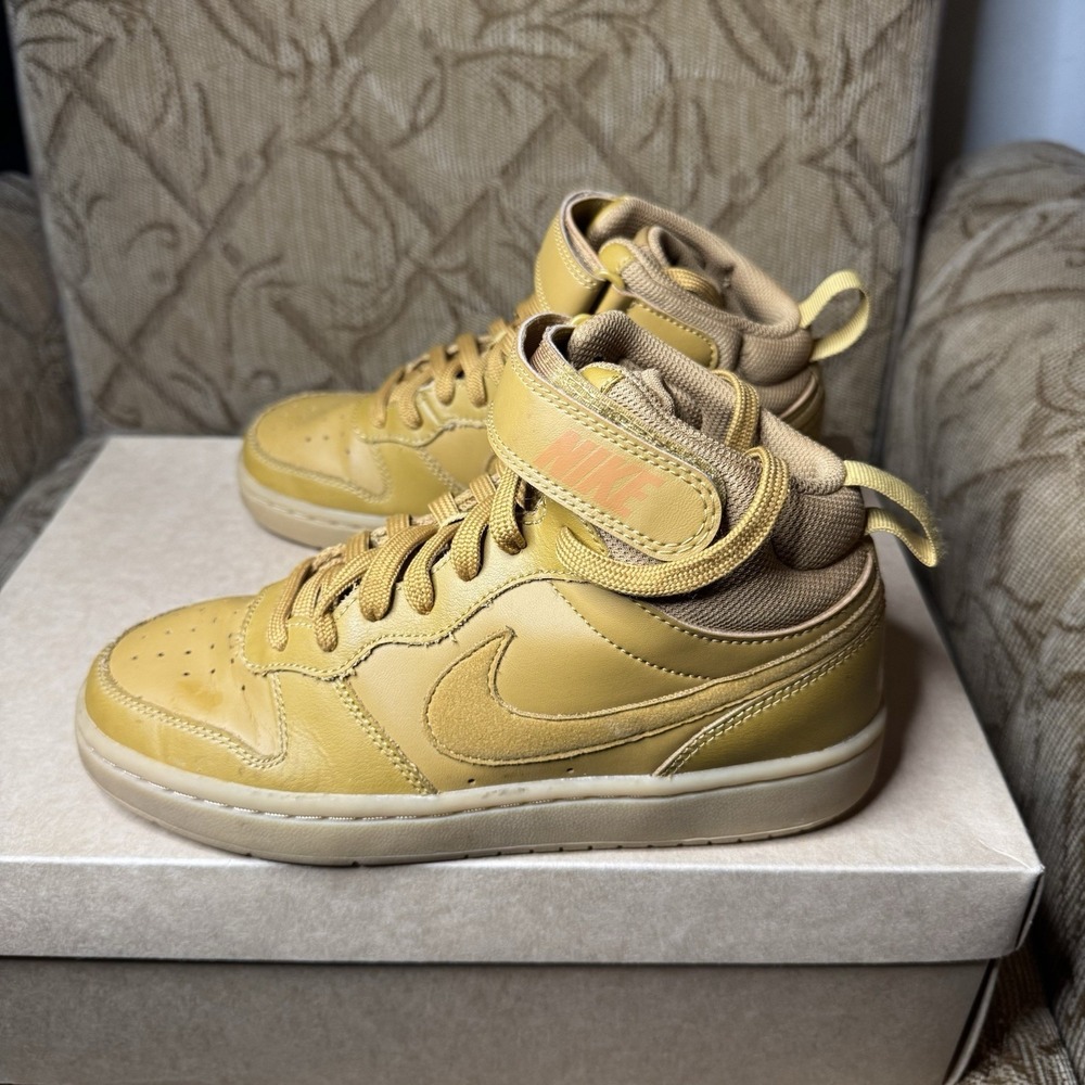 Nike Court Borough Mid 2‎ GS Wheat Shoes CD 7782-701 Kids Size 5Y Sneakers